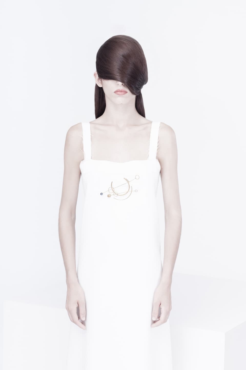 Lia Gonçalves - Lookbook Corpos Celestes