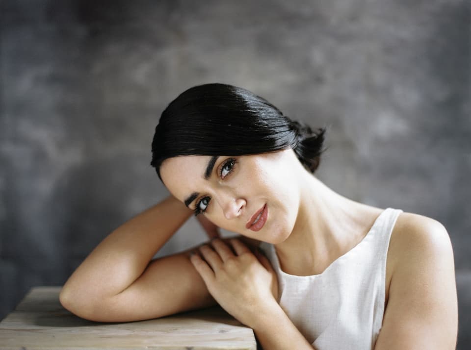 Angle of reflection for Vow Magazine